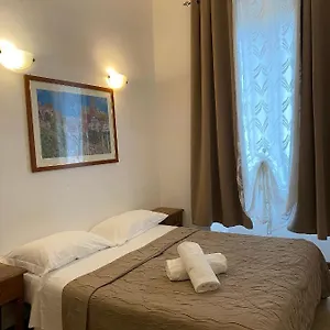 September Bed and breakfast Roma