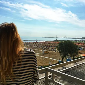 Tritone Hotel Rímini